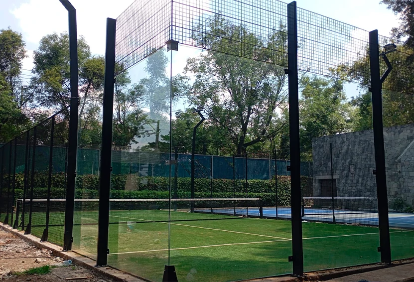 Cancha de pádel clásica
