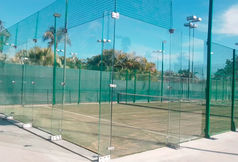 Cancha de pádel para gsemipanorámica